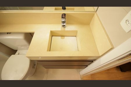 Apartamento à venda com 59m², 2 quartos e 2 vagas Apartamento à venda com 59m², 2 quartos e 2 vagasBanheiro da Suíte