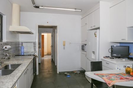 Casa para alugar com 239m², 3 quartos e 3 vagasCozinha