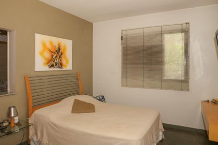 Casa para alugar com 239m², 3 quartos e 3 vagasSuíte 1