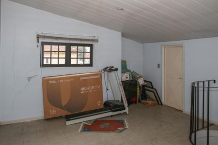 Casa para alugar com 239m², 3 quartos e 3 vagasSotão