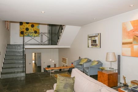 Casa para alugar com 239m², 3 quartos e 3 vagasSala