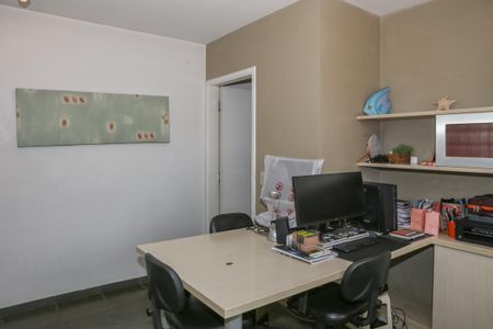 Casa para alugar com 239m², 3 quartos e 3 vagasEscritório