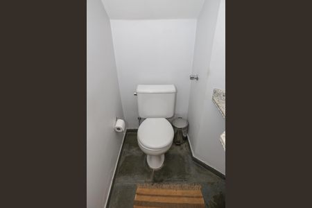 Casa para alugar com 239m², 3 quartos e 3 vagasLavabo