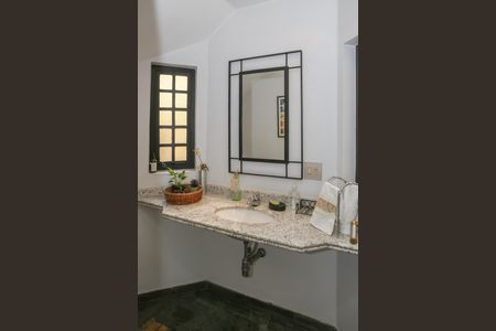 Casa para alugar com 239m², 3 quartos e 3 vagasLavabo