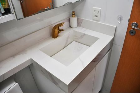 Apartamento à venda com 65m², 2 quartos e 2 vagasDetalhe - Suíte