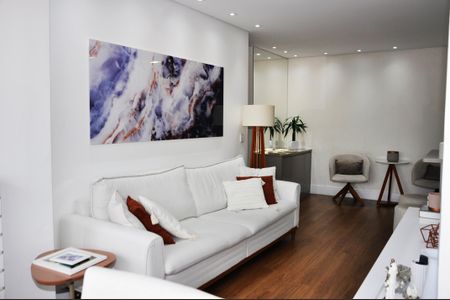 Apartamento à venda com 65m², 2 quartos e 2 vagasDetalhe - Sala