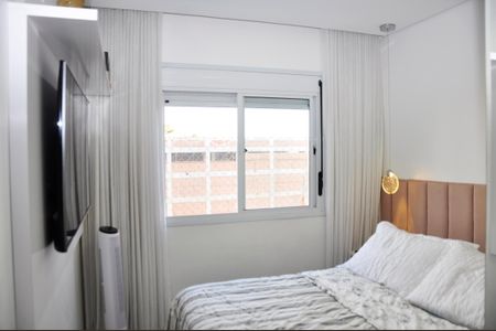 Apartamento à venda com 65m², 2 quartos e 2 vagasDetalhe - Quarto 01 com Closet e Suíte