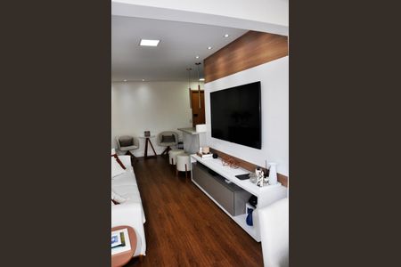 Apartamento à venda com 65m², 2 quartos e 2 vagasDetalhe - Sala