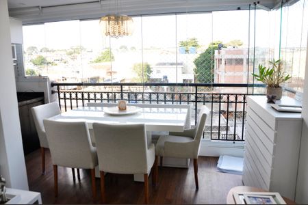 Apartamento à venda com 65m², 2 quartos e 2 vagasDetalhe - Varanda Gourmet