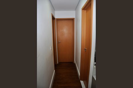 Apartamento à venda com 65m², 2 quartos e 2 vagasDetalhe - Corredor Quartos
