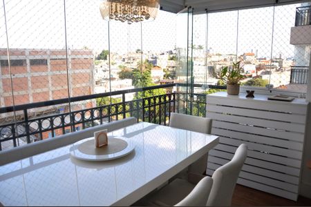 Apartamento à venda com 65m², 2 quartos e 2 vagasDetalhe - Varanda Gourmet