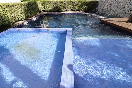Apartamento à venda com 57m², 2 quartos e 1 vagaÁrea comum - piscina  