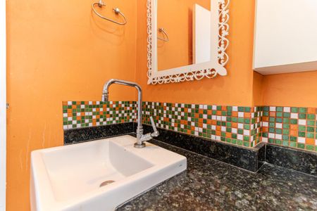 Apartamento à venda com 65m², 2 quartos e sem vagaBanheiro
