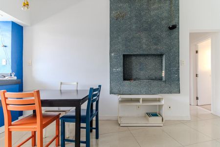 Sala de apartamento à venda com 2 quartos, 65m² em Vila Buarque, São Paulo
