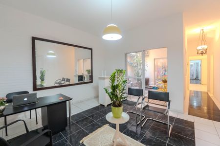 Apartamento à venda com 179m², 3 quartos e sem vagaSala