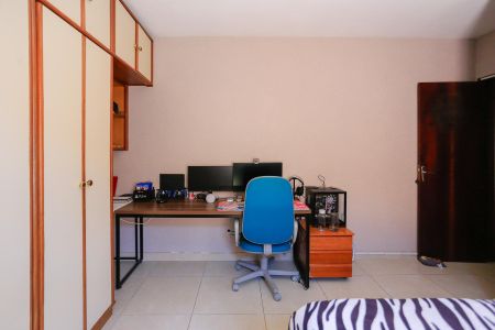 Casa à venda com 185m², 3 quartos e 2 vagasQuarto 2