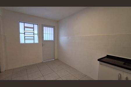 Sala/Cozinha  de casa para alugar com 1 quarto, 30m² em Nova Gerty, São Caetano do Sul