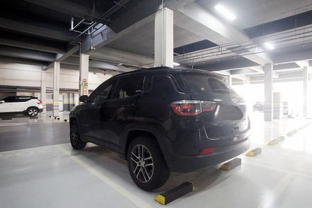Apartamento à venda com 55m², 1 quarto e 1 vagaBox Garagem (01 vaga)