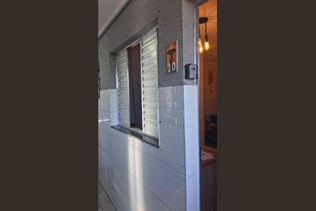 Entrada de kitnet/studio para alugar com 1 quarto, 25m² em Vila Monteiro Lobato, Guarulhos