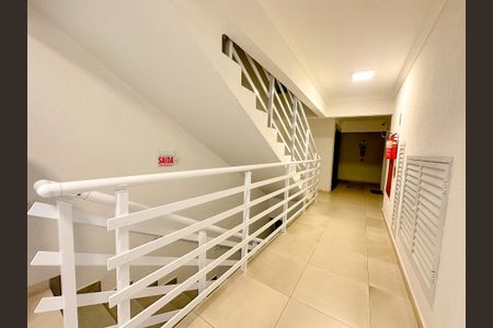Apartamento para alugar com 75m², 2 quartos e 1 vagaHall social