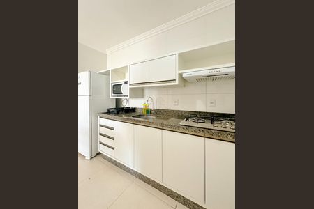 Apartamento para alugar com 75m², 2 quartos e 1 vagaCozinha