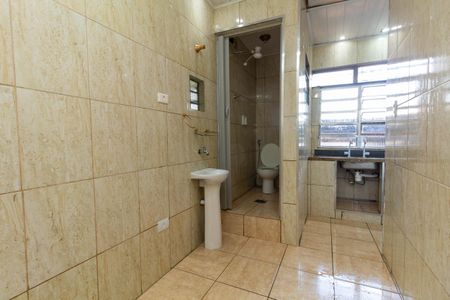 Casa para alugar com 40m², 1 quarto e sem vaga Casa para alugar com 40m², 1 quarto e sem vagaBanheiro