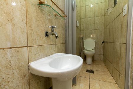 Casa para alugar com 40m², 1 quarto e sem vaga Casa para alugar com 40m², 1 quarto e sem vagaBanheiro