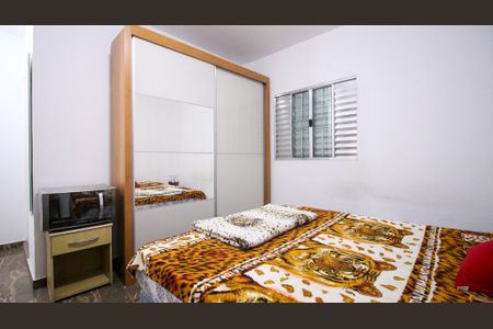 Casa para alugar com 30m², 1 quarto e sem vaga Casa para alugar com 30m², 1 quarto e sem vagaStudio