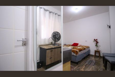 Casa para alugar com 30m², 1 quarto e sem vaga Casa para alugar com 30m², 1 quarto e sem vagaStudio