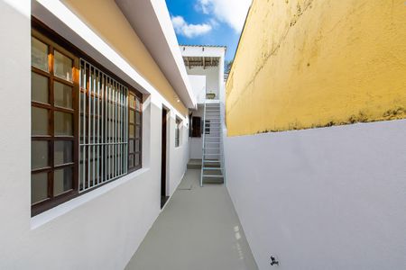 Casa à venda com 109m², 2 quartos e 2 vagasCorredor
