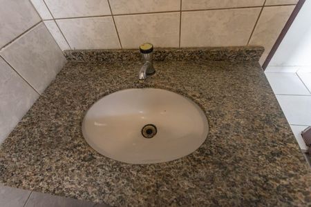 Casa para alugar com 56m², 2 quartos e 1 vagaBanheiro 