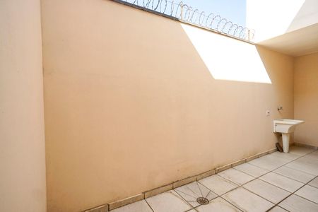 Apartamento para alugar com 100m², 2 quartos e sem vagaVista do Quarto