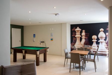 Apartamento à venda com 54m², 2 quartos e 1 vaga Apartamento à venda com 54m², 2 quartos e 1 vagaÁrea comum - Sala de jogos
