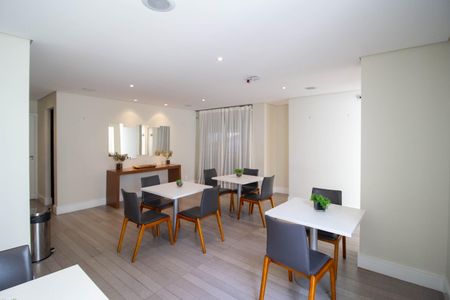 Apartamento à venda com 54m², 2 quartos e 1 vaga Apartamento à venda com 54m², 2 quartos e 1 vagaÁrea comum - Salão de festas