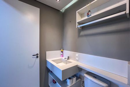 Apartamento à venda com 54m², 2 quartos e 1 vaga Apartamento à venda com 54m², 2 quartos e 1 vagaBanheiro