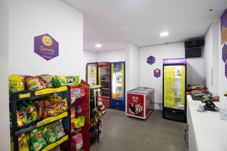 Apartamento à venda com 54m², 2 quartos e 1 vaga Apartamento à venda com 54m², 2 quartos e 1 vagaMini mercado