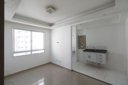 Sala de apartamento para alugar com 2 quartos, 44m² em Canhema, Diadema