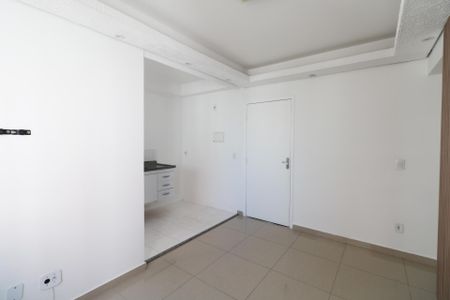 Sala de apartamento para alugar com 2 quartos, 44m² em Canhema, Diadema