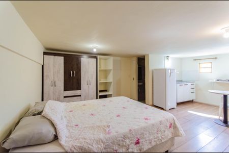 Studio para alugar com 32m², 1 quarto e sem vaga Studio para alugar com 32m², 1 quarto e sem vagaStudio