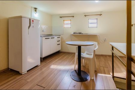 Studio para alugar com 32m², 1 quarto e sem vaga Studio para alugar com 32m², 1 quarto e sem vagaCozinha