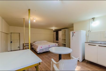 Studio para alugar com 32m², 1 quarto e sem vaga Studio para alugar com 32m², 1 quarto e sem vagaCozinha