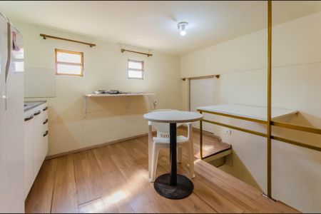 Studio para alugar com 32m², 1 quarto e sem vaga Studio para alugar com 32m², 1 quarto e sem vagaCozinha