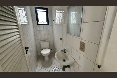 Apartamento para alugar com 280m², 3 quartos e 3 vagasBanheiro de serviço