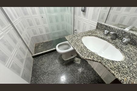 Apartamento para alugar com 280m², 3 quartos e 3 vagasBanheiro do Quarto 2