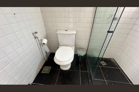 Apartamento para alugar com 280m², 3 quartos e 3 vagasBanheiro