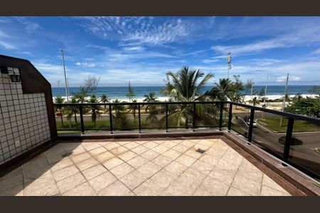 Apartamento para alugar com 280m², 3 quartos e 3 vagasVaranda