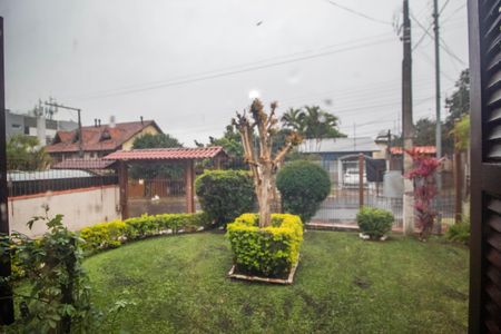 Casa à venda com 249m², 2 quartos e 5 vagas Casa à venda com 249m², 2 quartos e 5 vagasVista