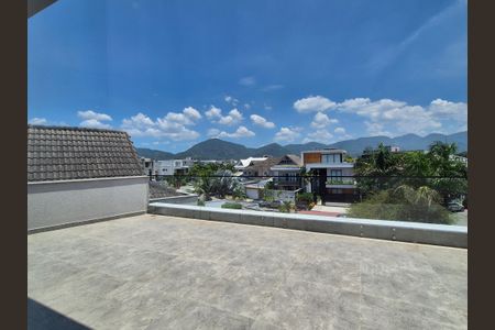 Casa de condomínio à venda com 490m², 5 quartos e 3 vagas Casa de condomínio à venda com 490m², 5 quartos e 3 vagasCobertura