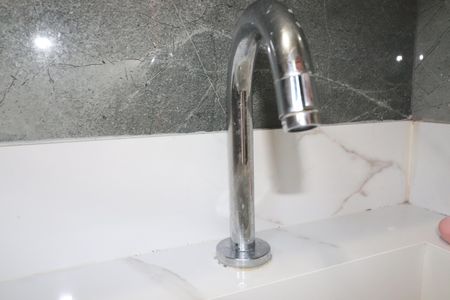 Banheiro da suíte de casa à venda com 3 quartos, 109m² em Vila Homero Thon, Santo André