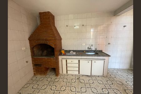 Casa à venda com 260m², 3 quartos e 3 vagas Casa à venda com 260m², 3 quartos e 3 vagasChurrasqueira